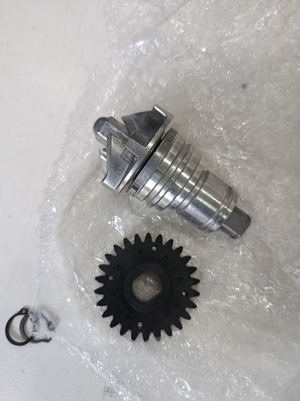 واتر پمپ موتور سیکلت kps250 (کامل با دنده)